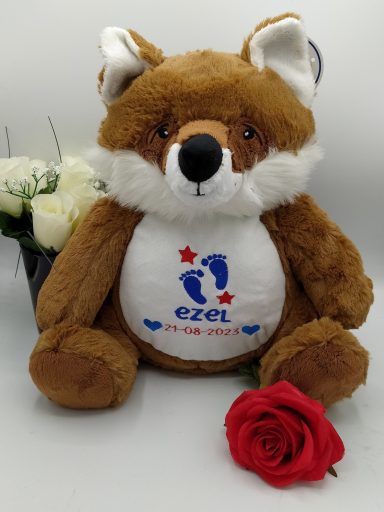 Peluche Renard Personnalisée – Petits Pieds, Cœurs, Prénom et Date de Naissance Brodés Peluche Renard Personnalisée – Petits Pieds, Cœurs, Prénom et Date de Naissance Brodés
