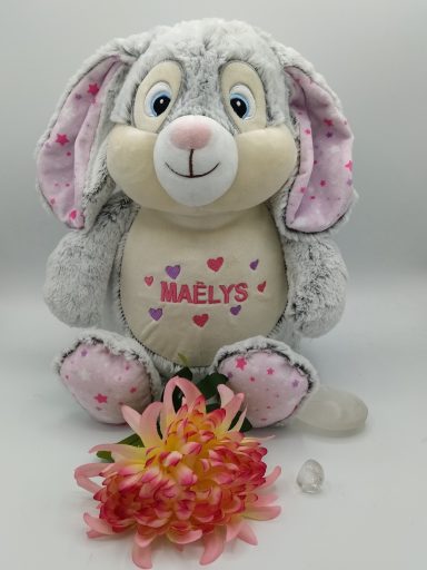 Peluche Lapin Gris et Rose Personnalisée – Petits Cœurs et Prénom Brodés Peluche Lapin Gris et Rose Personnalisée – Petits Cœurs et Prénom Brodés